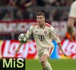 08.04.2025,  Fussball UEFA Championsleague 2024/2025: Viertelfinale Hinspiel, FC Bayern Mnchen - Inter Mailand, in der Allianz-Arena Mnchen. Leon Goretzka (FC Bayern Mnchen) am Ball 