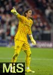 08.04.2025,  Fussball UEFA Championsleague 2024/2025: Viertelfinale Hinspiel, FC Bayern Mnchen - Inter Mailand, in der Allianz-Arena Mnchen. Torwart Yann Sommer (Inter Mailand) gibt Anweisungen. 