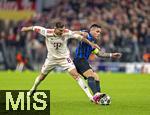 08.04.2025,  Fussball UEFA Championsleague 2024/2025: Viertelfinale Hinspiel, FC Bayern Mnchen - Inter Mailand, in der Allianz-Arena Mnchen. v.li: Leon Goretzka (FC Bayern Mnchen) gegen Lautaro Martinez (Inter Mailand) 