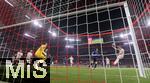 08.04.2025,  Fussball UEFA Championsleague 2024/2025: Viertelfinale Hinspiel, FC Bayern Mnchen - Inter Mailand, in der Allianz-Arena Mnchen. re: Harry Kane (FC Bayern Mnchen) Kopfball.