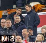 08.04.2025,  Fussball UEFA Championsleague 2024/2025: Viertelfinale Hinspiel, FC Bayern Mnchen - Inter Mailand, in der Allianz-Arena Mnchen. Trainer Julian Nagelsmann (re, Deutschland) auf der Tribne. mit Co-Trainer Danny Rhl (li, Deutschland) mitte: Prsident Herbert Hainer (FC Bayern) 