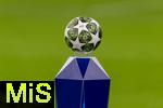 08.04.2025,  Fussball UEFA Championsleague 2024/2025: Viertelfinale Hinspiel, FC Bayern Mnchen - Inter Mailand, in der Allianz-Arena Mnchen. Der Spielball (Finale 2025 Ball) liegt auf der Stele bereit vor dem Spiel. 