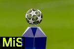 08.04.2025,  Fussball UEFA Championsleague 2024/2025: Viertelfinale Hinspiel, FC Bayern Mnchen - Inter Mailand, in der Allianz-Arena Mnchen. Der Spielball (Finale 2025 Ball) liegt auf der Stele bereit vor dem Spiel. 