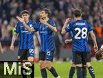 08.04.2025,  Fussball UEFA Championsleague 2024/2025: Viertelfinale Hinspiel, FC Bayern Mnchen - Inter Mailand, in der Allianz-Arena Mnchen. Alessandro Bastoni (Inter Mailand), Francesco Acerbi (Inter Mailand), 