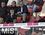 12.04.2025, Fussball 1. Bundesliga 2024/2025, 29. Spieltag,  FC Bayern Mnchen - Borussia Dortmund, in der Allianz-Arena Mnchen. Prsident Herbert Hainer (FC Bayern) und Geschftsfhrer Hans-Joachim Watzke (Borussia Dortmund) 

