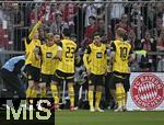 12.04.2025, Fussball 1. Bundesliga 2024/2025, 29. Spieltag,  FC Bayern Mnchen - Borussia Dortmund, in der Allianz-Arena Mnchen. Torjubel von Maximilian Beier (Borussia Dortmund) 


