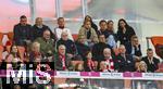 12.04.2025, Fussball 1. Bundesliga 2024/2025, 29. Spieltag,  FC Bayern Mnchen - Borussia Dortmund, in der Allianz-Arena Mnchen. Frustrierte Stimmung bei der Vereinsfhrung FC Bayern Mnchen, mit Ex-Vorstandsvorsitzender Karl-Heinz Rummenigge (FC Bayern Mnchen), Ehren-Prsident Uli Hoene (FC Bayern Mnchen, Hoeness), Geschftsfhrer Michael Diederich (FC Bayern Mnchen), Sportvorstand Max Eberl (Bayern Mnchen), Vorstandsvorsitzender Jan-Christian Dreesen (FC Bayern Mnchen), Prsident Herbert Hainer (FC Bayern).

