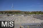 12.04.2025, Fussball 1. Bundesliga 2024/2025, 29. Spieltag,  FC Bayern Mnchen - Borussia Dortmund, in der Allianz-Arena Mnchen.  Am Busparkplatz ist derzeit Baustelle, denn fr das kommende Championsleague-Finale im Mai werden Hallen aufgebaut, Medien, TV und VIP-Gebude fr das Finale entstehen dort.