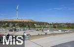 12.04.2025, Fussball 1. Bundesliga 2024/2025, 29. Spieltag,  FC Bayern Mnchen - Borussia Dortmund, in der Allianz-Arena Mnchen.  Am Busparkplatz ist derzeit Baustelle, denn fr das kommende Championsleague-Finale im Mai werden Hallen aufgebaut, Medien, TV und VIP-Gebude fr das Finale entstehen dort.