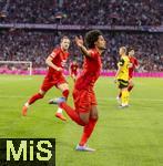 12.04.2025, Fussball 1. Bundesliga 2024/2025, 29. Spieltag,  FC Bayern Mnchen - Borussia Dortmund, in der Allianz-Arena Mnchen. Torjubel Serge Gnabry (FC Bayern Mnchen) 