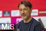 12.04.2025, Fussball 1. Bundesliga 2024/2025, 29. Spieltag,  FC Bayern Mnchen - Borussia Dortmund, in der Allianz-Arena Mnchen. Trainer Niko Kovac (Borussia Dortmund) auf der PK