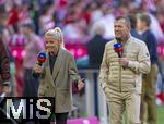12.04.2025, Fussball 1. Bundesliga 2024/2025, 29. Spieltag,  FC Bayern Mnchen - Borussia Dortmund, in der Allianz-Arena Mnchen.  v.li: Julia Simic und Lothar Matthus (SKY-Sport) live auf Sendung