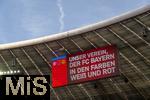 12.04.2025, Fussball 1. Bundesliga 2024/2025, 29. Spieltag,  FC Bayern Mnchen - Borussia Dortmund, in der Allianz-Arena Mnchen.  Die Vereinshymne auf der Anzeigetafel: Unser Verein der FC Bayern in den farben wei und rot