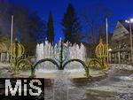 16.04.2025,  Osterfest, mit OSTERBRUNNENFEST in Bad Wrishofen im Allgu, Viele wunderschn verzierte Osterbrunnen knnen die Gste rund um Ostern 2025 in der Kneipp-Kurstadt bewundern.  Hier der Kneipp-Brunnen am Sebastian-Kneipp-Denkmal am Denkmalplatz. 
