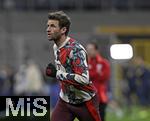 16.04.2025,  Fussball UEFA Championsleague 2024/2025: Viertelfinale Rckspiel, Inter Mailand - FC Bayern Mnchen, im Giuseppe Meazza Stadion (Mailand), Thomas Mller (FC Bayern Mnchen) beim Warmlaufen

