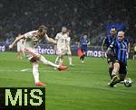 16.04.2025,  Fussball UEFA Championsleague 2024/2025: Viertelfinale Rckspiel, Inter Mailand - FC Bayern Mnchen, im Giuseppe Meazza Stadion (Mailand), 
Harry Kane (FC Bayern Mnchen) trifft zum 1:0.
