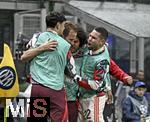 16.04.2025,  Fussball UEFA Championsleague 2024/2025: Viertelfinale Rckspiel, Inter Mailand - FC Bayern Mnchen, im Giuseppe Meazza Stadion (Mailand), Torjubel v.k. Aleksandar Pavlovic (Bayern Mnchen) , Harry Kane (FC Bayern Mnchen), Serge Gnabry (FC Bayern Mnchen) und Raphael Guerreiro (FC Bayern Mnchen) 

