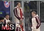 16.04.2025,  Fussball UEFA Championsleague 2024/2025: Viertelfinale Rckspiel, Inter Mailand - FC Bayern Mnchen, im Giuseppe Meazza Stadion (Mailand), Torwart Manuel Neuer (FC Bayern Mnchen) sitzt bei der Mannschaft auf der Bank.

