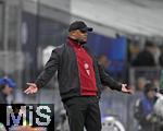 16.04.2025,  Fussball UEFA Championsleague 2024/2025: Viertelfinale Rckspiel, Inter Mailand - FC Bayern Mnchen, im Giuseppe Meazza Stadion (Mailand), Trainer Vincent Kompany (FC Bayern Mnchen) ratlos

