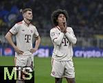 16.04.2025,  Fussball UEFA Championsleague 2024/2025: Viertelfinale Rckspiel, Inter Mailand - FC Bayern Mnchen, im Giuseppe Meazza Stadion (Mailand), v.l. Josip Stanisic (Bayern Mnchen) und Serge Gnabry (FC Bayern Mnchen) sind traurig.

