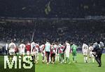 16.04.2025,  Fussball UEFA Championsleague 2024/2025: Viertelfinale Rckspiel, Inter Mailand - FC Bayern Mnchen, im Giuseppe Meazza Stadion (Mailand), Trauriger Abgang der Bayern Spieler aus der Champions League

