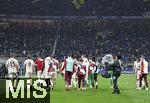16.04.2025,  Fussball UEFA Championsleague 2024/2025: Viertelfinale Rckspiel, Inter Mailand - FC Bayern Mnchen, im Giuseppe Meazza Stadion (Mailand), Trauriger Abgang der Bayern Spieler aus der Champions League

