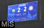 16.04.2025,  Fussball UEFA Championsleague 2024/2025: Viertelfinale Rckspiel, Inter Mailand - FC Bayern Mnchen, im Giuseppe Meazza Stadion (Mailand), Das Ergebnis 2:2 steht auf der Anzeigetafel

