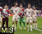 16.04.2025,  Fussball UEFA Championsleague 2024/2025: Viertelfinale Rckspiel, Inter Mailand - FC Bayern Mnchen, im Giuseppe Meazza Stadion (Mailand), Frust nach dem, Ausscheiden, Thomas Mller (FC Bayern Mnchen), Joshua Kimmich (FC Bayern Mnchen) Leon Klanac (Bayern Mnchen), Raphael Guerreiro (FC Bayern Mnchen) 