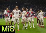 16.04.2025,  Fussball UEFA Championsleague 2024/2025: Viertelfinale Rckspiel, Inter Mailand - FC Bayern Mnchen, im Giuseppe Meazza Stadion (Mailand) Die Bayern Spieler sind nach dem Spiel traurig. v.l. Min-jae Kim (Bayern Mnchen, Minjae Kim), Harry Kane (FC Bayern Mnchen), Thomas Mller (FC Bayern Mnchen),Konrad Laimer (FC Bayern Mnchen), Leon Goretzka (FC Bayern Mnchen) und Michael Olise (FC Bayern Mnchen) 

