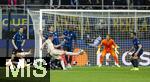 16.04.2025,  Fussball UEFA Championsleague 2024/2025: Viertelfinale Rckspiel, Inter Mailand - FC Bayern Mnchen, im Giuseppe Meazza Stadion (Mailand)
Joshua Kimmich (FC Bayern Mnchen) bei einer Torchance 
