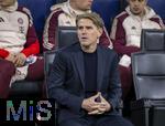 16.04.2025,  Fussball UEFA Championsleague 2024/2025: Viertelfinale Rckspiel, Inter Mailand - FC Bayern Mnchen, im Giuseppe Meazza Stadion (Mailand) Sportdirektor Christoph Freund (Bayern Mnchen) nachdenklich

