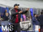 16.04.2025,  Fussball UEFA Championsleague 2024/2025: Viertelfinale Rckspiel, Inter Mailand - FC Bayern Mnchen, im Giuseppe Meazza Stadion (Mailand), Trainer Vincent Kompany (FC Bayern Mnchen) in Rage

