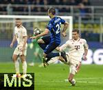 16.04.2025,  Fussball UEFA Championsleague 2024/2025: Viertelfinale Rckspiel, Inter Mailand - FC Bayern Mnchen, im Giuseppe Meazza Stadion (Mailand), v.li: Henrikh Mkhitaryan (Inter Mailand) gegen Leon Goretzka (FC Bayern Mnchen) 