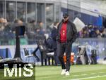 16.04.2025,  Fussball UEFA Championsleague 2024/2025: Viertelfinale Rckspiel, Inter Mailand - FC Bayern Mnchen, im Giuseppe Meazza Stadion (Mailand), Trainer Vincent Kompany (FC Bayern Mnchen) nachdenklich 
