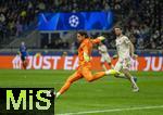 16.04.2025,  Fussball UEFA Championsleague 2024/2025: Viertelfinale Rckspiel, Inter Mailand - FC Bayern Mnchen, im Giuseppe Meazza Stadion (Mailand), Torwart Yann Sommer (Inter Mailand) Abschlag 