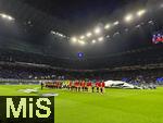 16.04.2025,  Fussball UEFA Championsleague 2024/2025: Viertelfinale Rckspiel, Inter Mailand - FC Bayern Mnchen, Innenansicht Stadion San Siro. Aufstellung der beiden Teams zur Hymne.