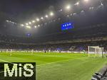 16.04.2025,  Fussball UEFA Championsleague 2024/2025: Viertelfinale Rckspiel, Inter Mailand - FC Bayern Mnchen, Innenansicht Stadion San Siro. Spielszene re: Torwart Jonas Urbig (FC Bayern Mnchen) 
