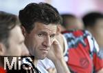 19.04.2025, Fussball 1. Bundesliga 2024/2025, 30. Spieltag, 1.FC Heidenheim - FC Bayern Mnchen, in der Voith-Arena Heidenheim. Thomas Mller (FC Bayern Mnchen) nachdenklich.

