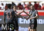 19.04.2025, Fussball 1. Bundesliga 2024/2025, 30. Spieltag, 1.FC Heidenheim - FC Bayern Mnchen, in der Voith-Arena Heidenheim. v.l. Kingsley Coman (FC Bayern Mnchen), Joshua Kimmich (FC Bayern Mnchen), Aleksandar Pavlovic (Bayern Mnchen)  und Konrad Laimer (FC Bayern Mnchen) jubeln

