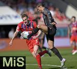 19.04.2025, Fussball 1. Bundesliga 2024/2025, 30. Spieltag, 1.FC Heidenheim - FC Bayern Mnchen, in der Voith-Arena Heidenheim. v.l. Patrick Mainka (1.FC Heidenheim) gegen  Leroy Sane (Bayern Mnchen) 

