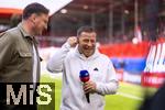 19.04.2025, Fussball 1. Bundesliga 2024/2025, 30. Spieltag, 1.FC Heidenheim - FC Bayern Mnchen, in der Voith-Arena Heidenheim. Sportvorstand Max Eberl (Bayern Mnchen) lachend beim SKY-Interview.