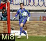19.04.2025, Fussball 1. Bundesliga 2024/2025, 30. Spieltag, 1.FC Heidenheim - FC Bayern Mnchen, in der Voith-Arena Heidenheim. Torwart Jonas Urbig (FC Bayern Mnchen) 