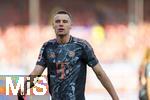 19.04.2025, Fussball 1. Bundesliga 2024/2025, 30. Spieltag, 1.FC Heidenheim - FC Bayern Mnchen, in der Voith-Arena Heidenheim. Gabriel Vidovic (FC Bayern Mnchen) 