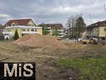 22.04.2025,  Baustelle in Bad Wrishofen (Bayern) , ein Altes Wohnhaus wurde abgerissen, der Bauschutt wurde mit Backenbrechmaschinen zerkleinert, der Rest-Sand liegt auf einem Haufen zum Abtransport.