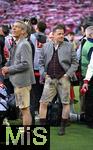 10.05.2025, Fussball 1. Bundesliga 2024/2025, 33. Spieltag, FC Bayern Mnchen - Borussia Mnchengladbach, in der Allianz-Arena Mnchen. (L-R)  stellv. Vorstandsvorsitzender Dr. Michael Diederich (Bayern Mnchen) und Sport-Vorstand Max Eberl (Bayern Mnchen)


