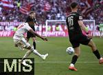 10.05.2025, Fussball 1. Bundesliga 2024/2025, 33. Spieltag, FC Bayern Mnchen - Borussia Mnchengladbach, in der Allianz-Arena Mnchen. Tor zum 1:0, Torschtze Michael Olise (Bayern Mnchen)

