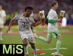 10.05.2025, Fussball 1. Bundesliga 2024/2025, 33. Spieltag,  FC Bayern Mnchen - Borussia Mnchengladbach, in der Allianz-Arena Mnchen. Kingsley Coman (FC Bayern Mnchen) mit Bier.

