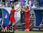 17.05.2025, Fussball 1. Bundesliga 2024/2025, 34. Spieltag,  TSG 1899 Hoffenheim - FC Bayern Mnchen, In der Pre-Zero-Arena Sinsheim. Thomas Mller (FC Bayern Mnchen) geht aus dem Spiel . Harry Kane (FC Bayern Mnchen) kommt ins Spiel


