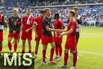 17.05.2025, Fussball 1. Bundesliga 2024/2025, 34. Spieltag,  TSG 1899 Hoffenheim - FC Bayern Mnchen, In der Pre-Zero-Arena Sinsheim. Schlussjubel der Bayern nach dem Spiel. Joao Palhinha (FC Bayern Mnchen), Eric Dier (FC Bayern Mnchen), Thomas Mller (FC Bayern Mnchen), Joshua Kimmich (FC Bayern Mnchen), 