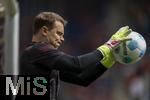 17.05.2025, Fussball 1. Bundesliga 2024/2025, 34. Spieltag,  TSG 1899 Hoffenheim - FC Bayern Mnchen, In der Pre-Zero-Arena Sinsheim. Torwart Manuel Neuer (FC Bayern Mnchen) beim Aufwrmen. 